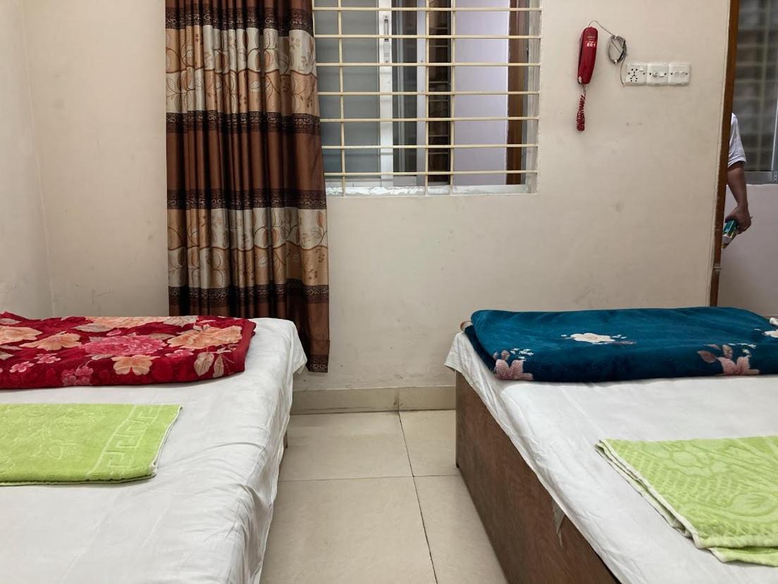 Hotel New Royal Palace Dhanmondi Dhaka Bagian luar foto